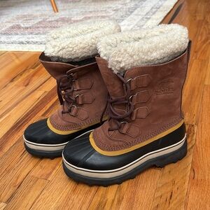 NIB Sorel Caribou Waterproof Boots in Cinnamon